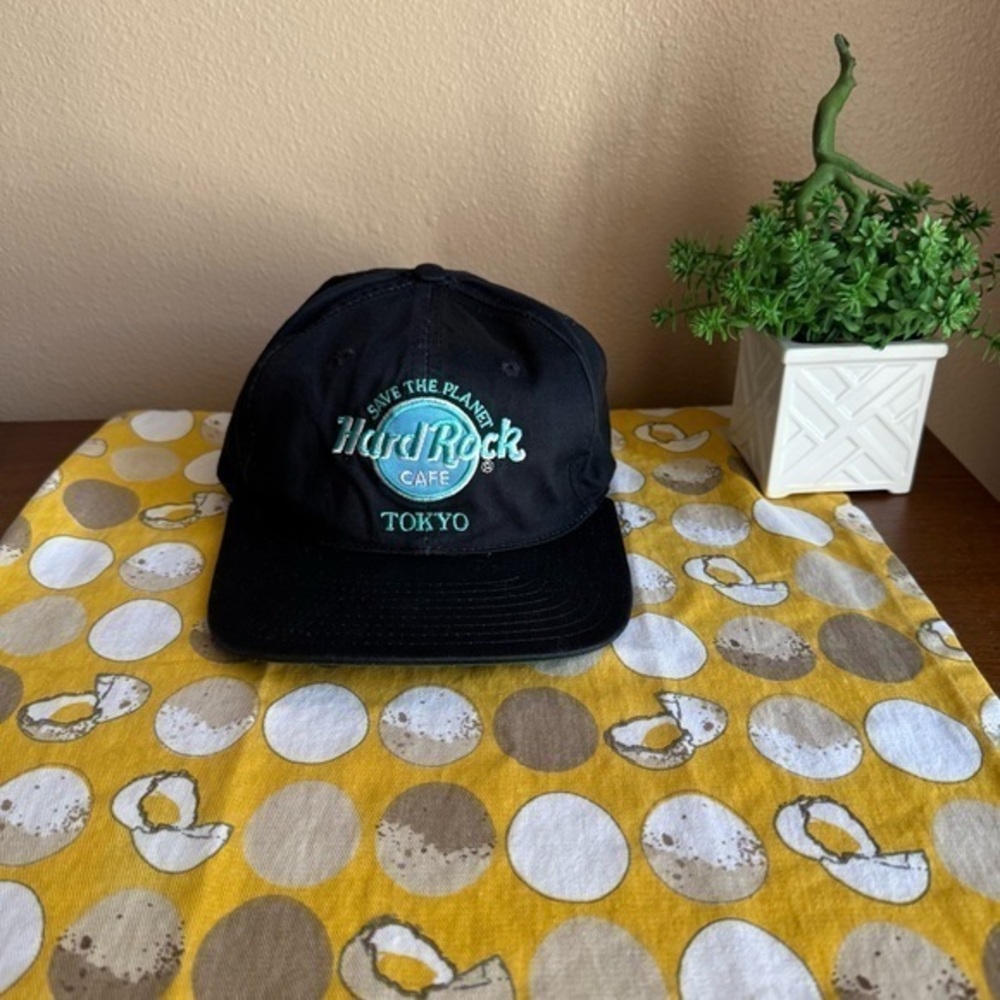 Hard Rock Cafe Tokyo black SnapBack baseball hat